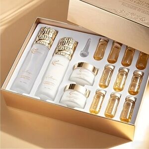 Gold and White Skincare Set Collagen, Hydrating Serum & Face Oil NEW Sealed Box